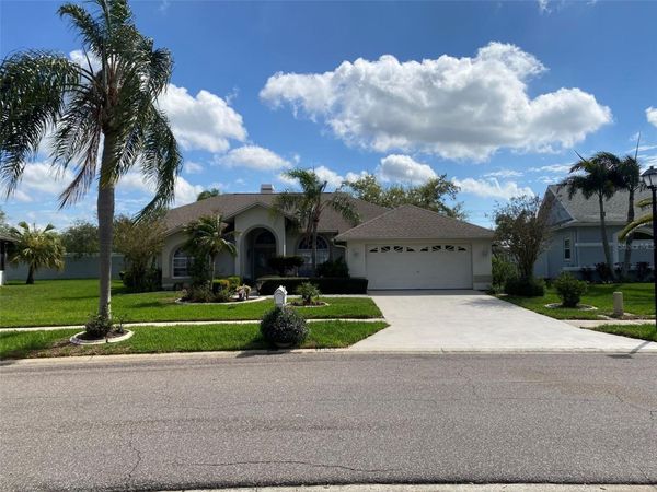 1695 STABLE TRAIL, PALM HARBOR, FL 34685