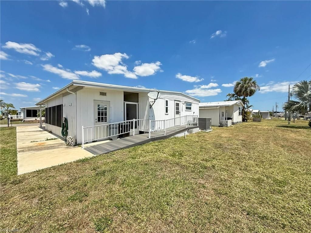 3388 Rainbow Ln, North Fort Myers, FL 33903 Photo