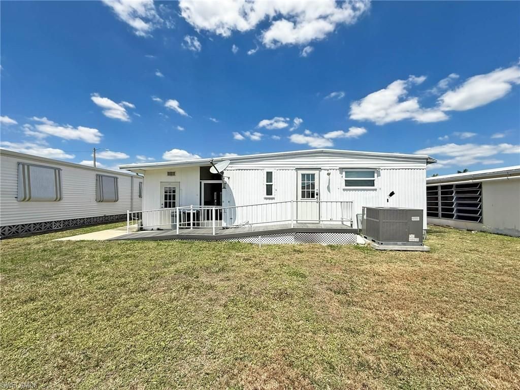 3388 Rainbow Ln, North Fort Myers, FL 33903 Photo