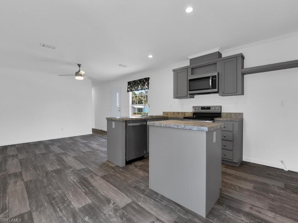 21190 Cypress Park Cir, Estero, FL 33928 Photo