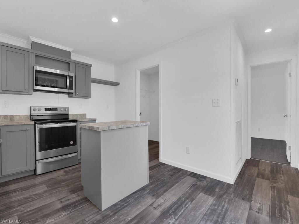 21190 Cypress Park Cir, Estero, FL 33928 Photo