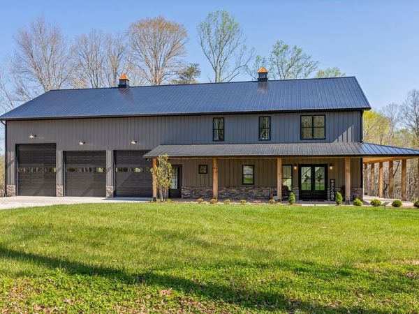 610 Dogwood Way, Burns, TN 37029