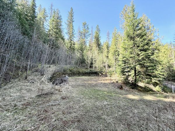 498 Revenue Gulch Rd, Silverton, ID 83867