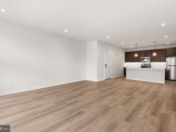 26 S YORK ROAD, Unit 401, HATBORO, PA 19040