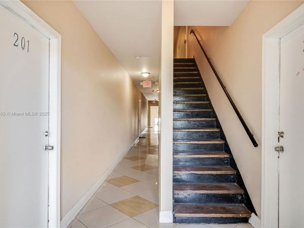 440 SW 5th Ave, Miami, FL 33130