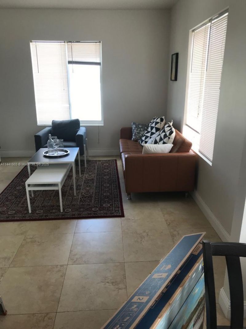 440 SW 5th Ave, Miami, FL 33130 Photo