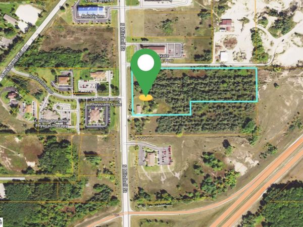 7801 US-131 S, Cadillac, MI 49601