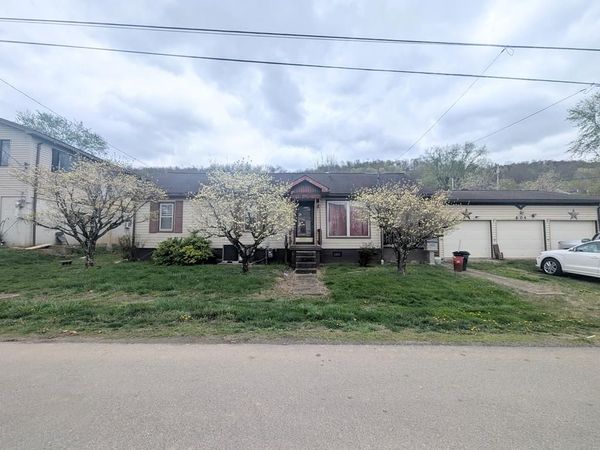 604 N 7th Avenue, Paden City, WV 26159