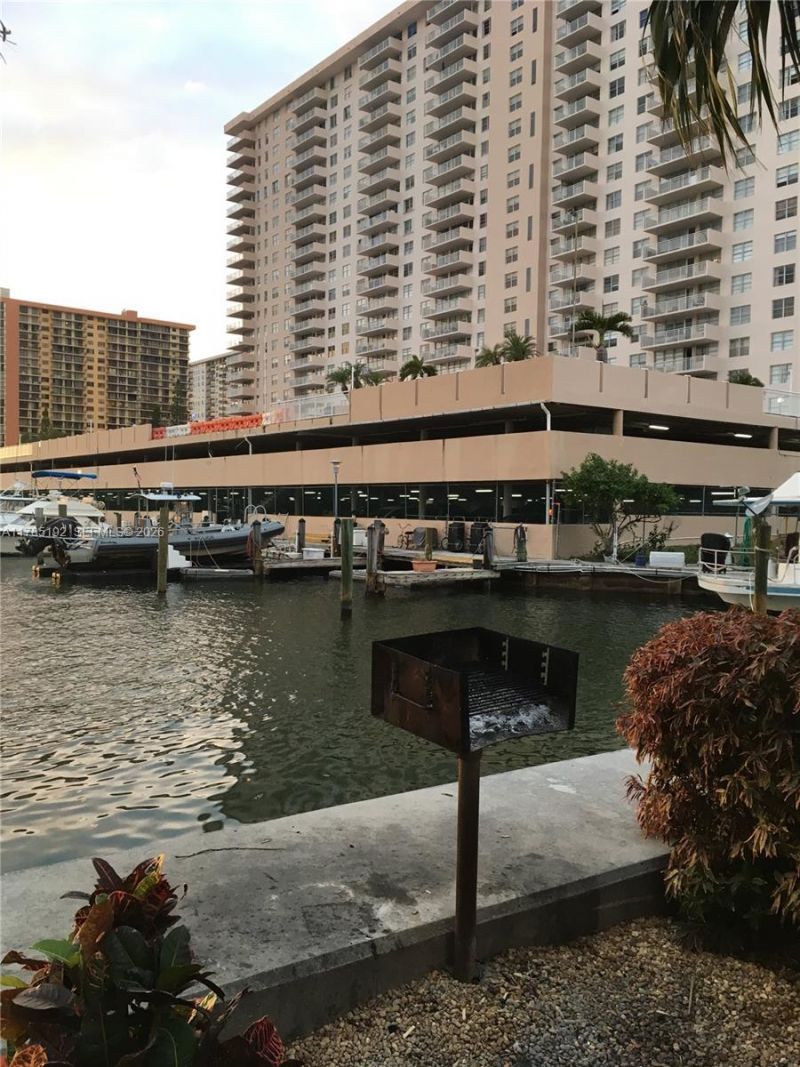 250 174th St, Unit 706, Sunny Isles Beach, FL 33160 Photo