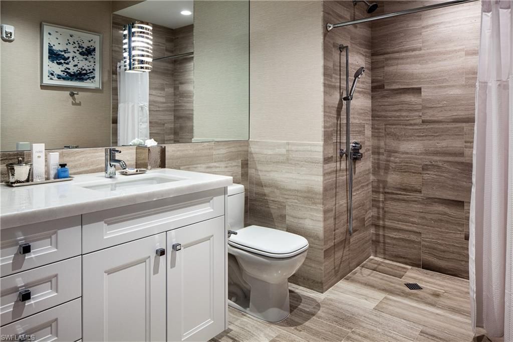 6897 Grenadier Blvd, Unit 1602, Naples, FL 34108 Photo