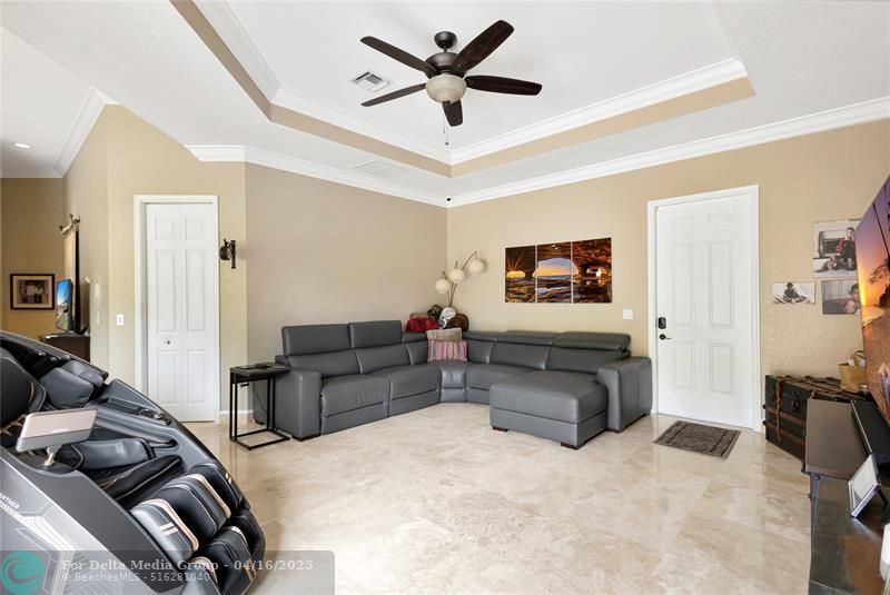 7170 155th Place, Palm Beach Gardens, FL 33418 Photo