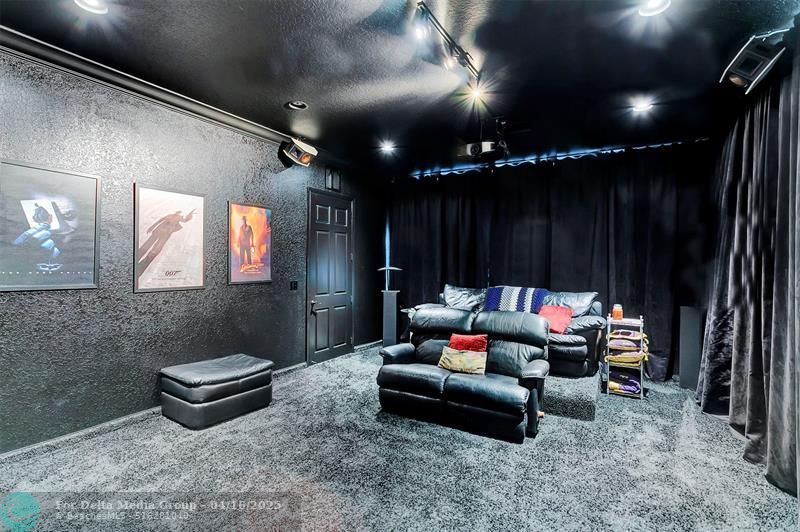 7170 155th Place, Palm Beach Gardens, FL 33418 Photo