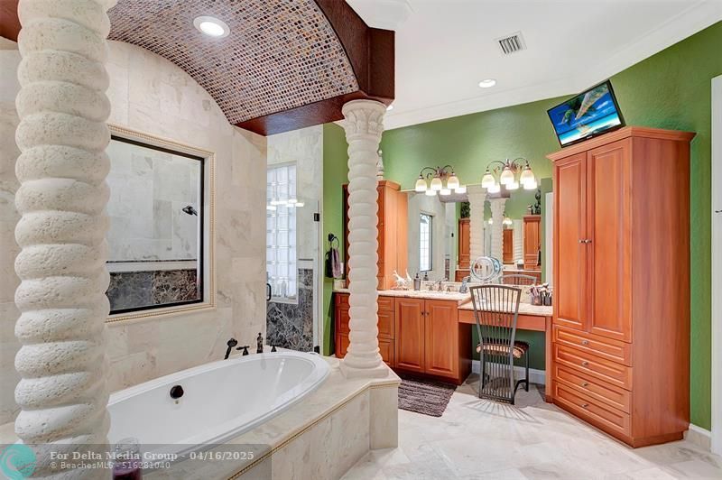 7170 155th Place, Palm Beach Gardens, FL 33418 Photo