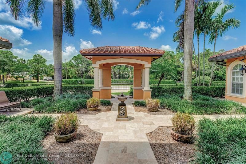 7170 155th Place, Palm Beach Gardens, FL 33418 Photo