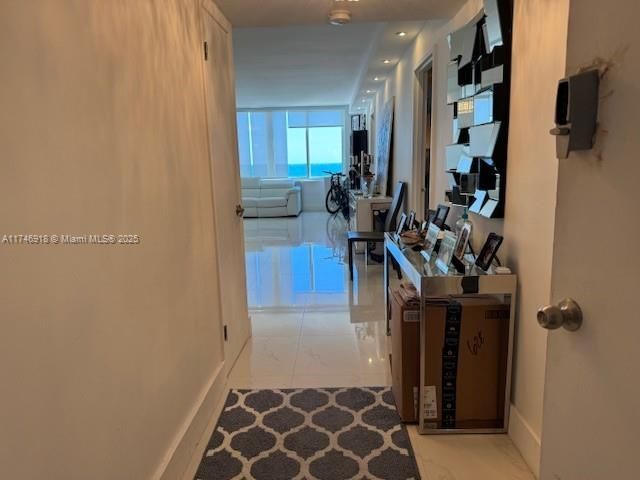 5401 Collins Ave, Unit 628, Miami Beach, FL 33140 Photo