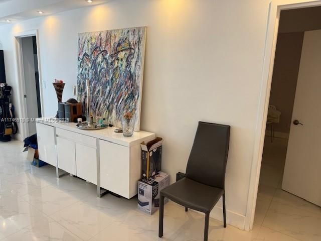 5401 Collins Ave, Unit 628, Miami Beach, FL 33140 Photo