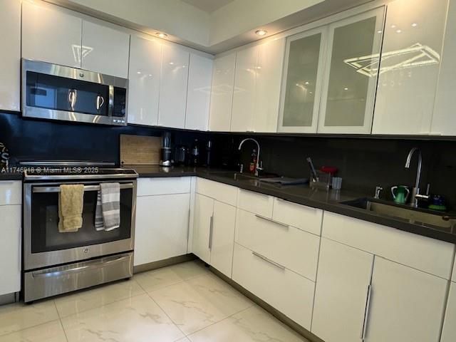 5401 Collins Ave, Unit 628, Miami Beach, FL 33140 Photo