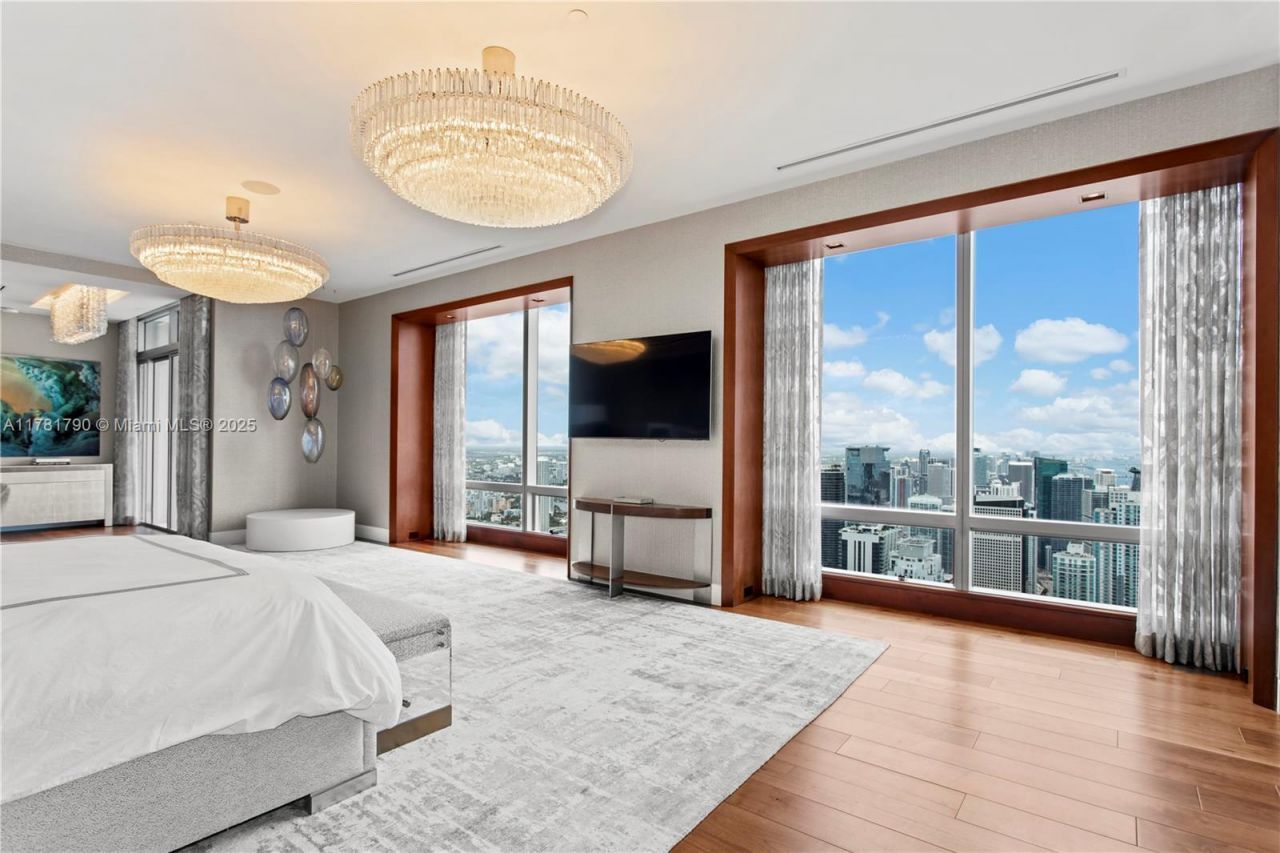 1425 Brickell Ave, Unit PH4BCD, Miami, FL 33131 Photo