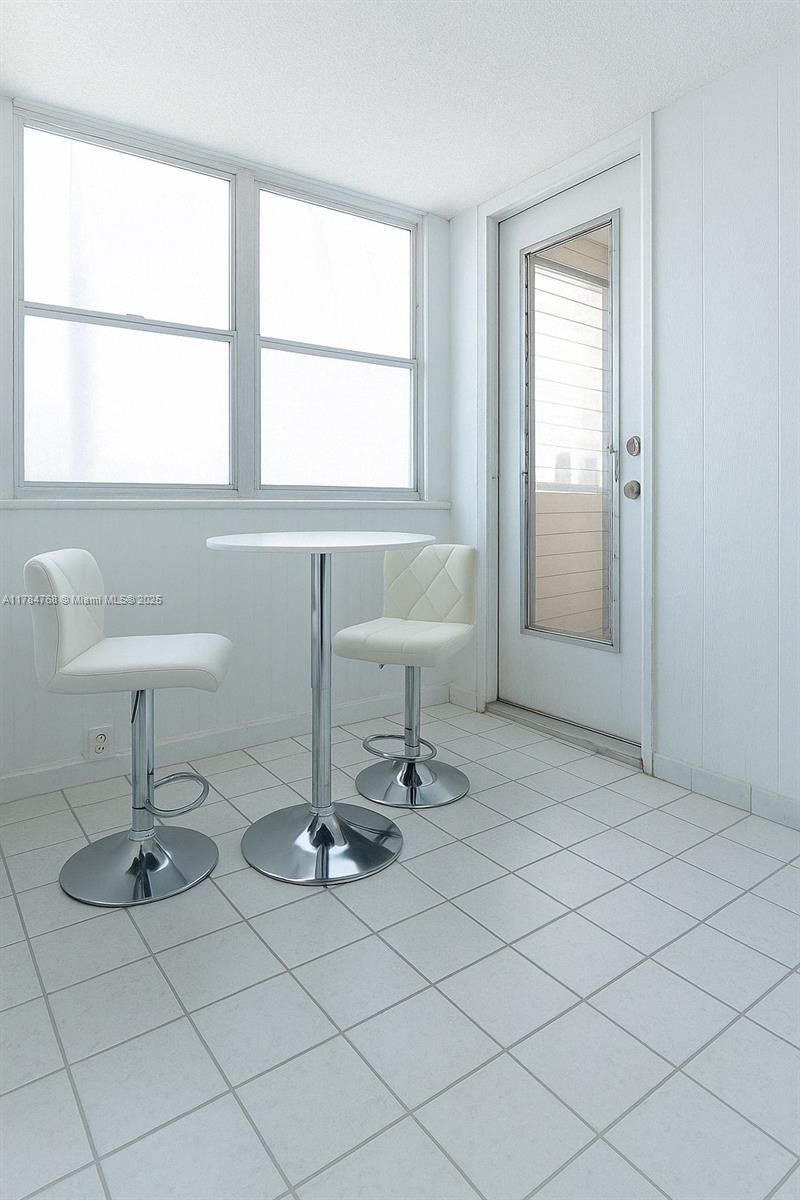 100 Golden Isles Dr, Unit PH 1, Hallandale Beach, FL 33009 Photo