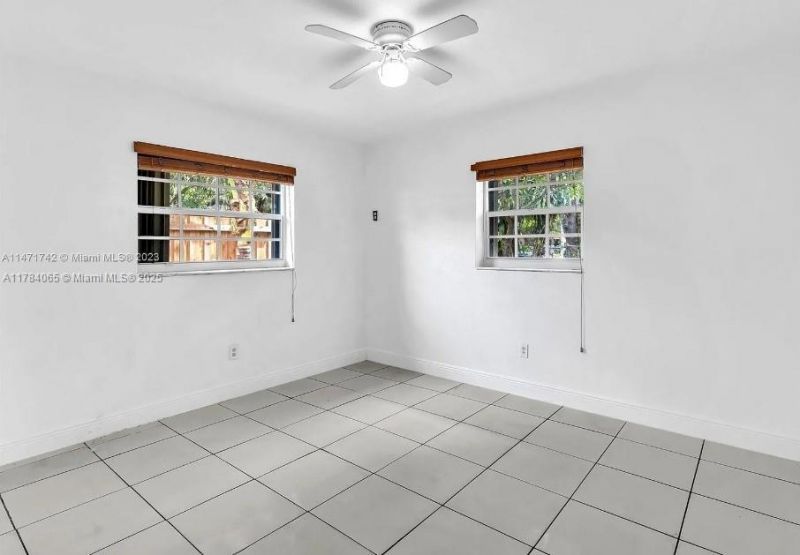 936 NE 132nd St, North Miami, FL 33161 Photo