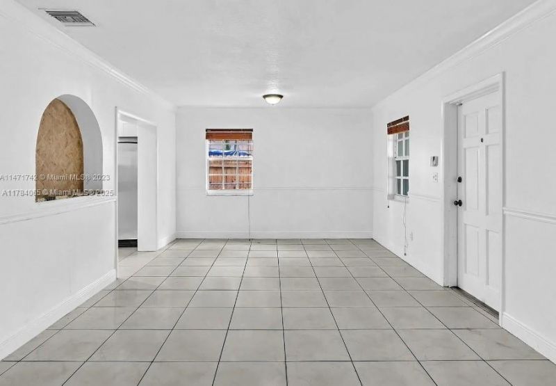 936 NE 132nd St, North Miami, FL 33161 Photo