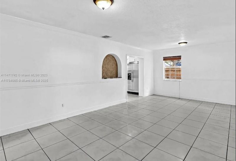 936 NE 132nd St, North Miami, FL 33161 Photo