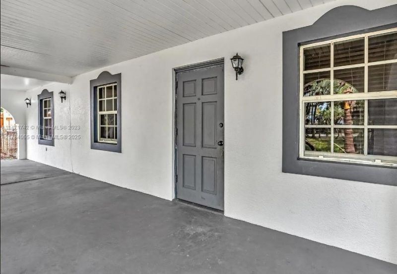 936 NE 132nd St, North Miami, FL 33161 Photo