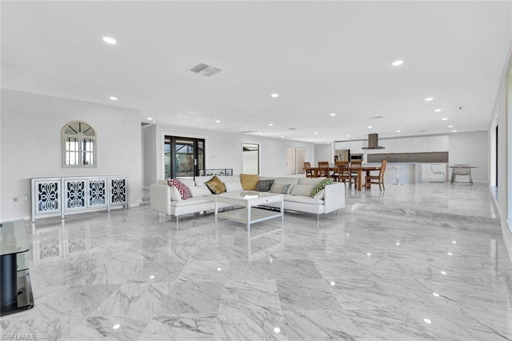 5249 Nautilus Dr, Cape Coral, FL 33904 Photo