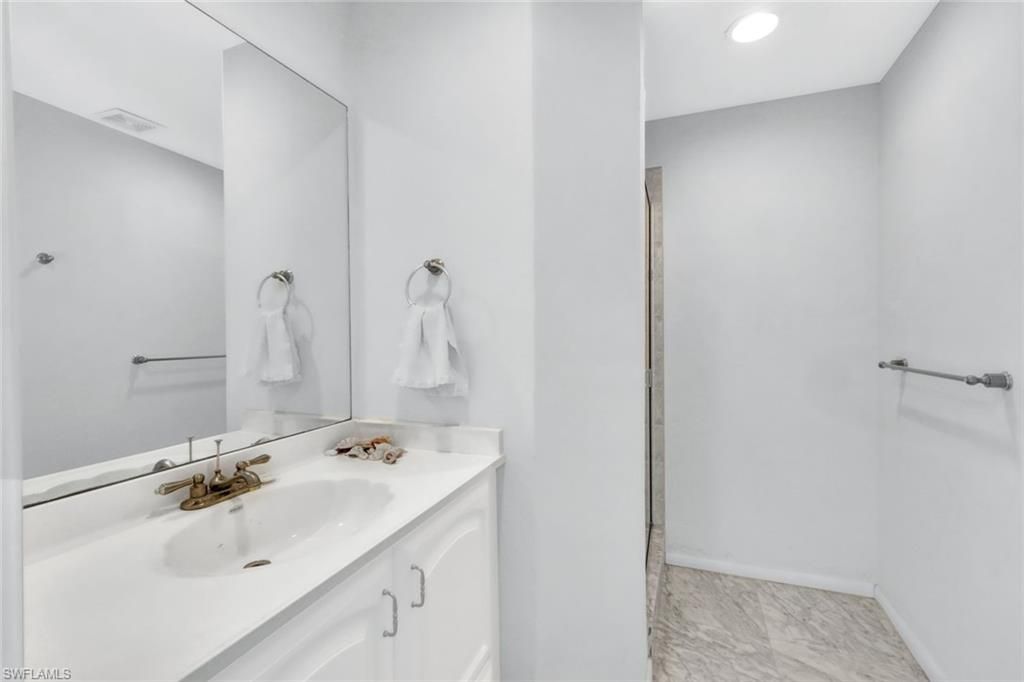 5249 Nautilus Dr, Cape Coral, FL 33904 Photo