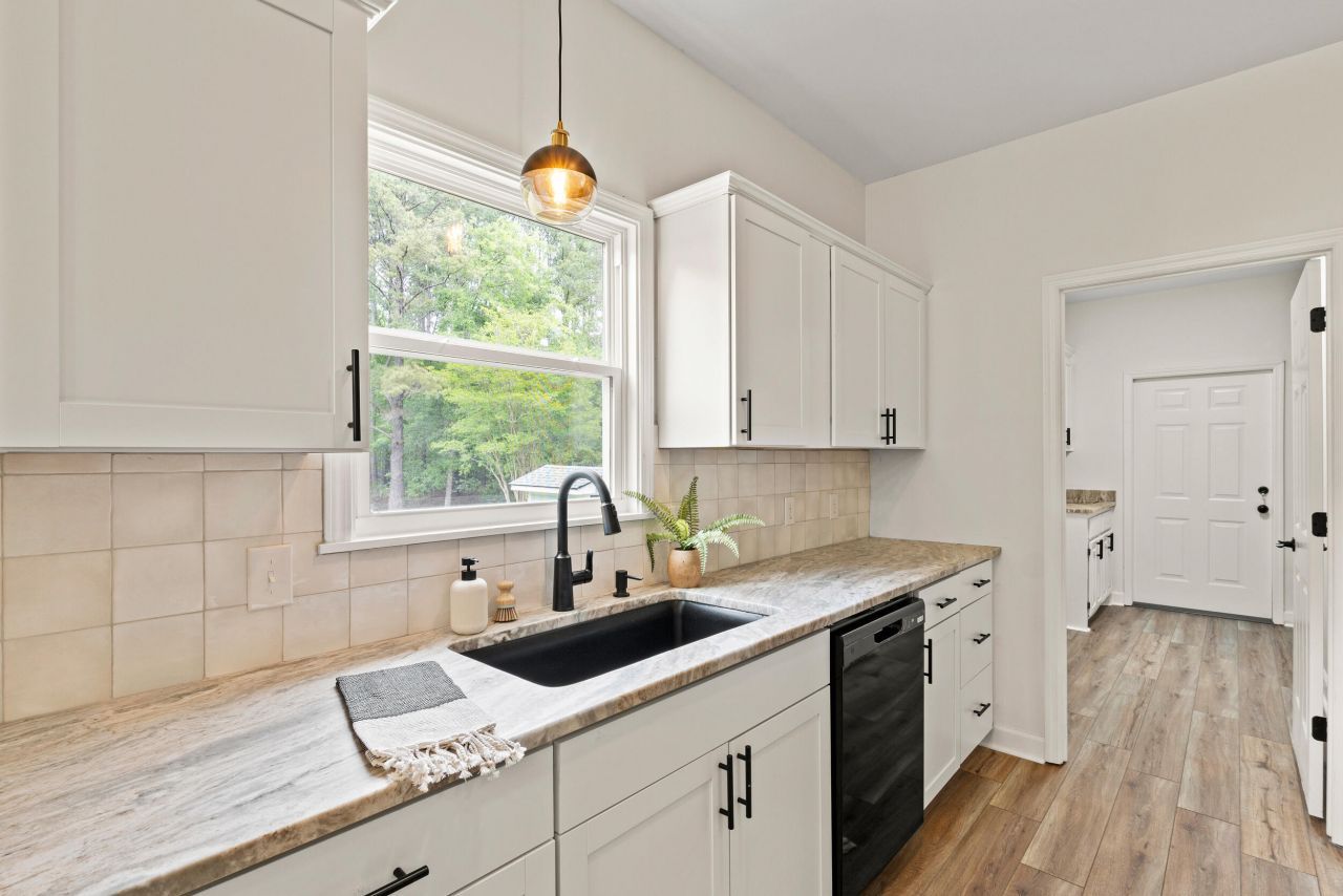 5950 Kelseys Mill Road Photo 16