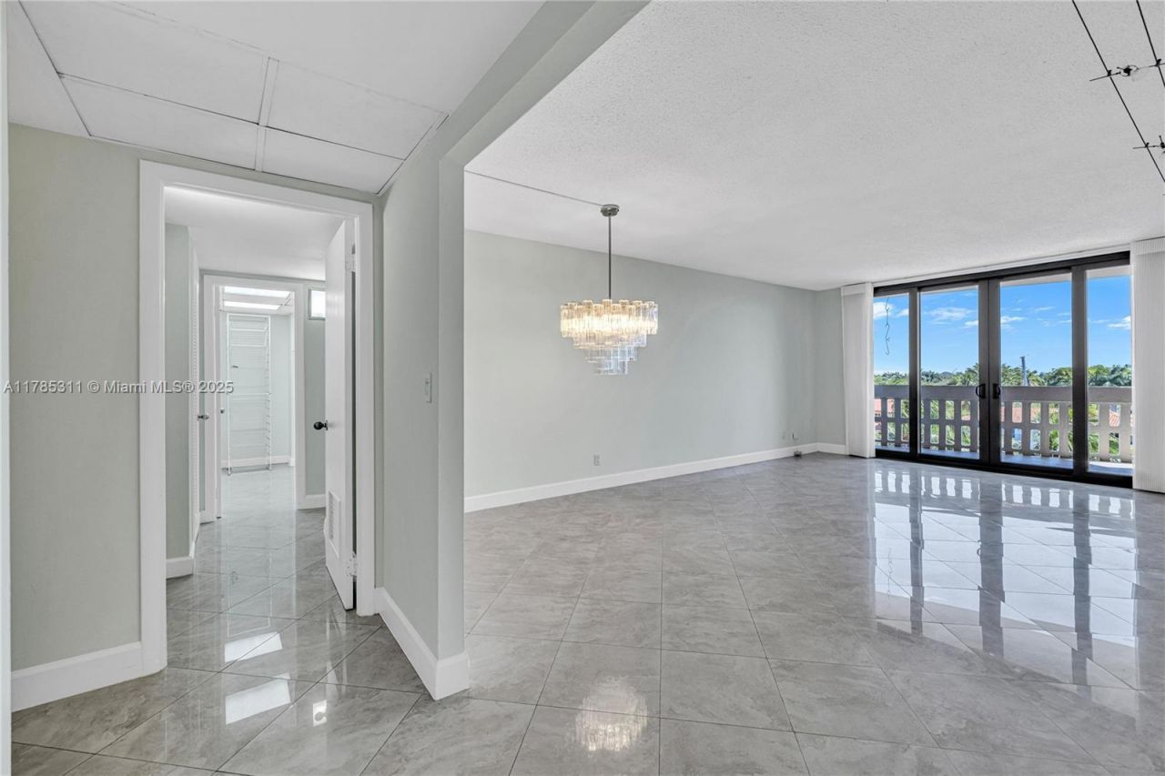 90 Edgewater Dr, Unit 624, Coral Gables, FL 33133 Photo
