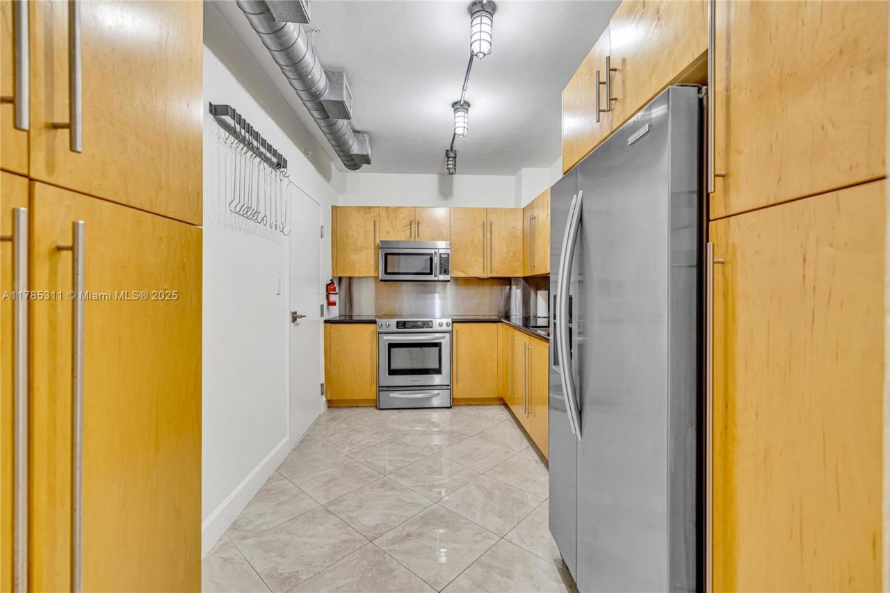 90 Edgewater Dr, Unit 624, Coral Gables, FL 33133 Photo