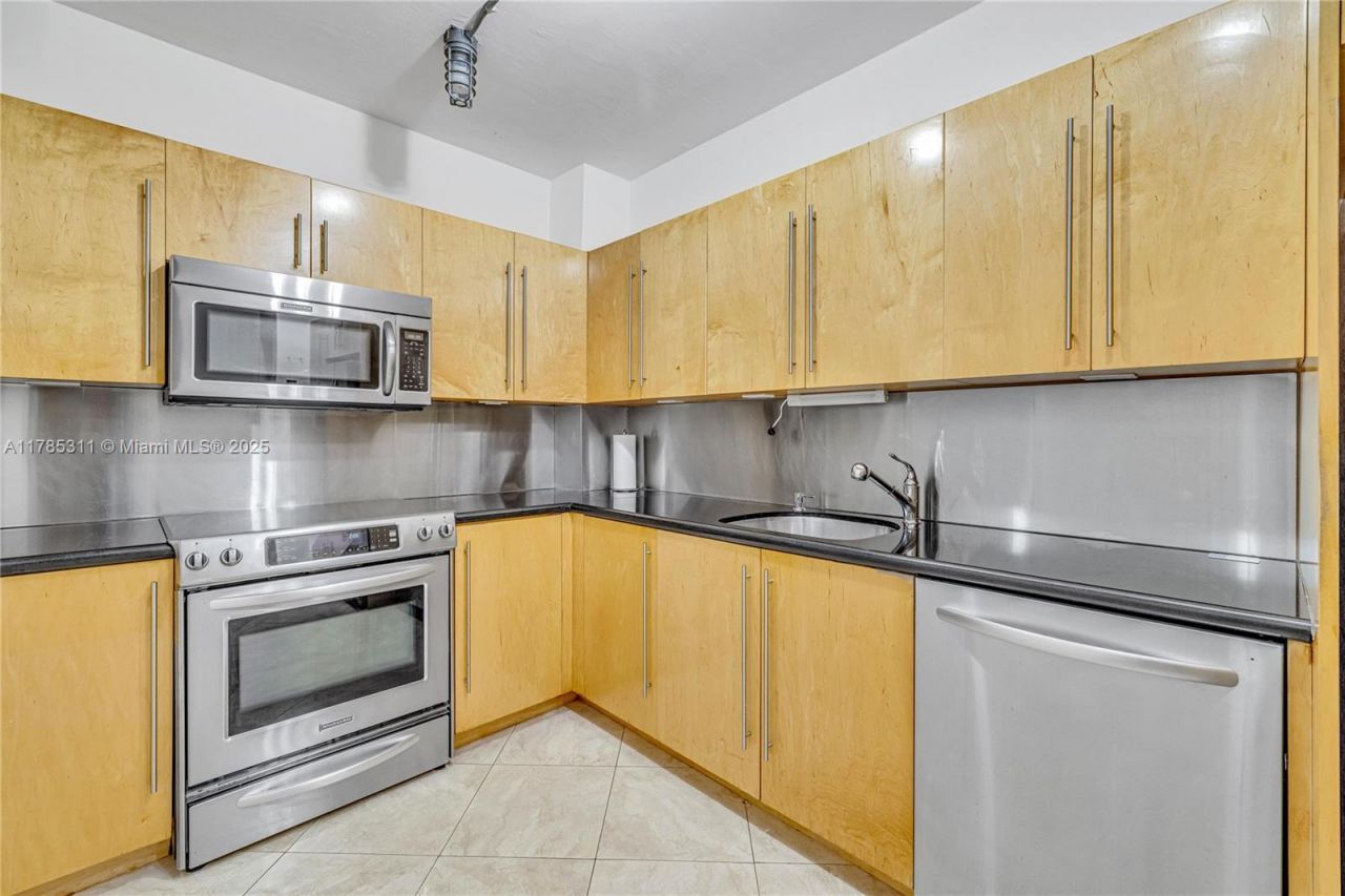 90 Edgewater Dr, Unit 624, Coral Gables, FL 33133 Photo