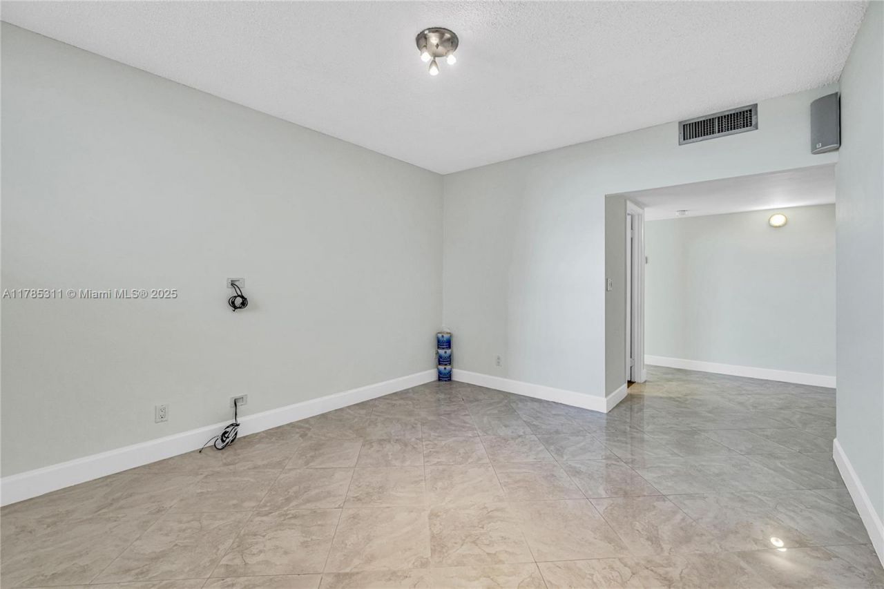 90 Edgewater Dr, Unit 624, Coral Gables, FL 33133 Photo