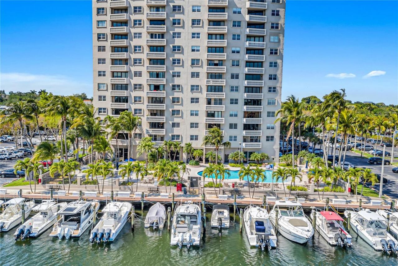90 Edgewater Dr, Unit 624, Coral Gables, FL 33133 Photo