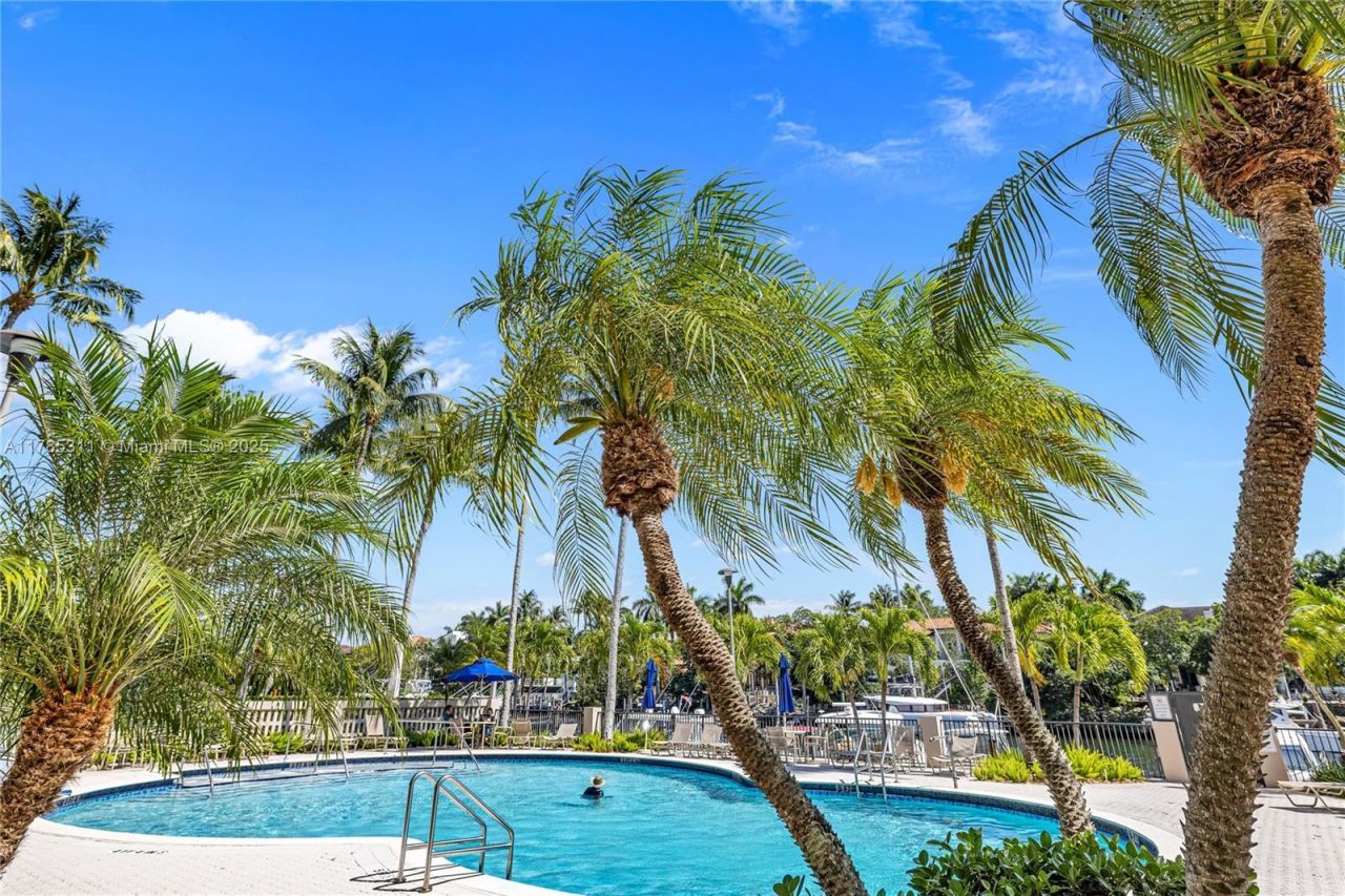 90 Edgewater Dr, Unit 624, Coral Gables, FL 33133 Photo