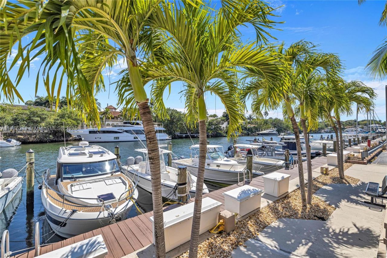 90 Edgewater Dr, Unit 624, Coral Gables, FL 33133 Photo