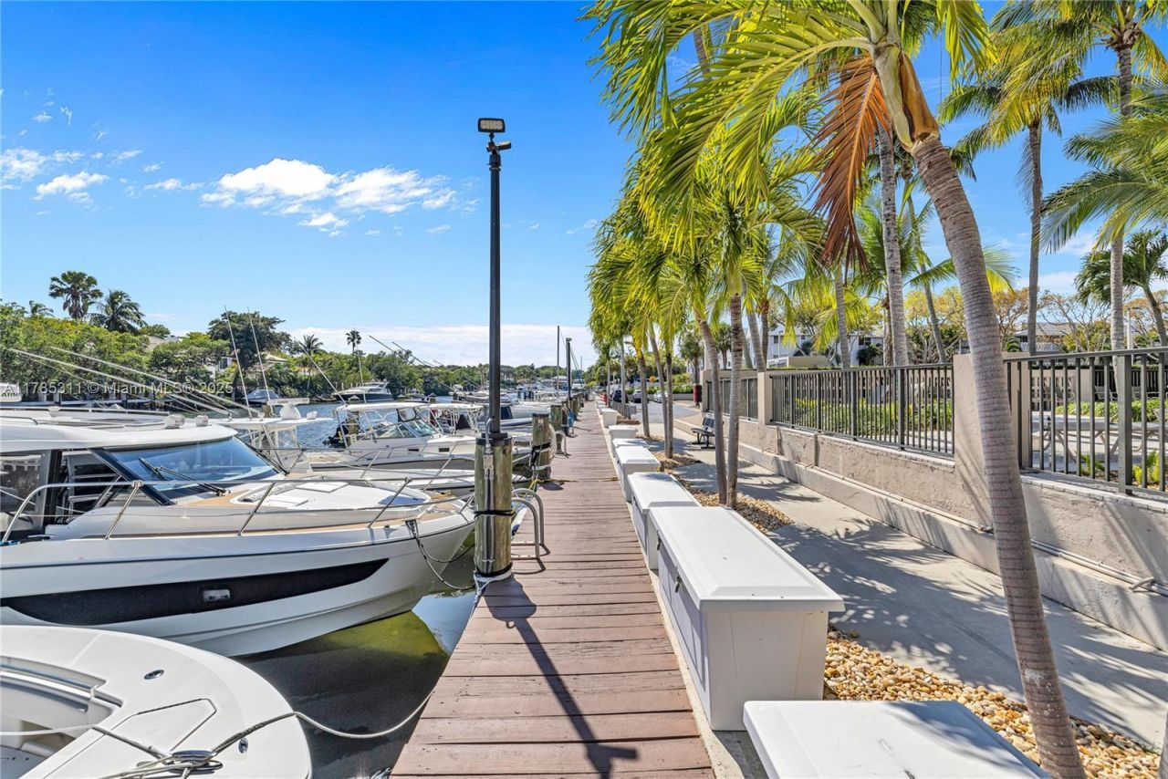 90 Edgewater Dr, Unit 624, Coral Gables, FL 33133 Photo