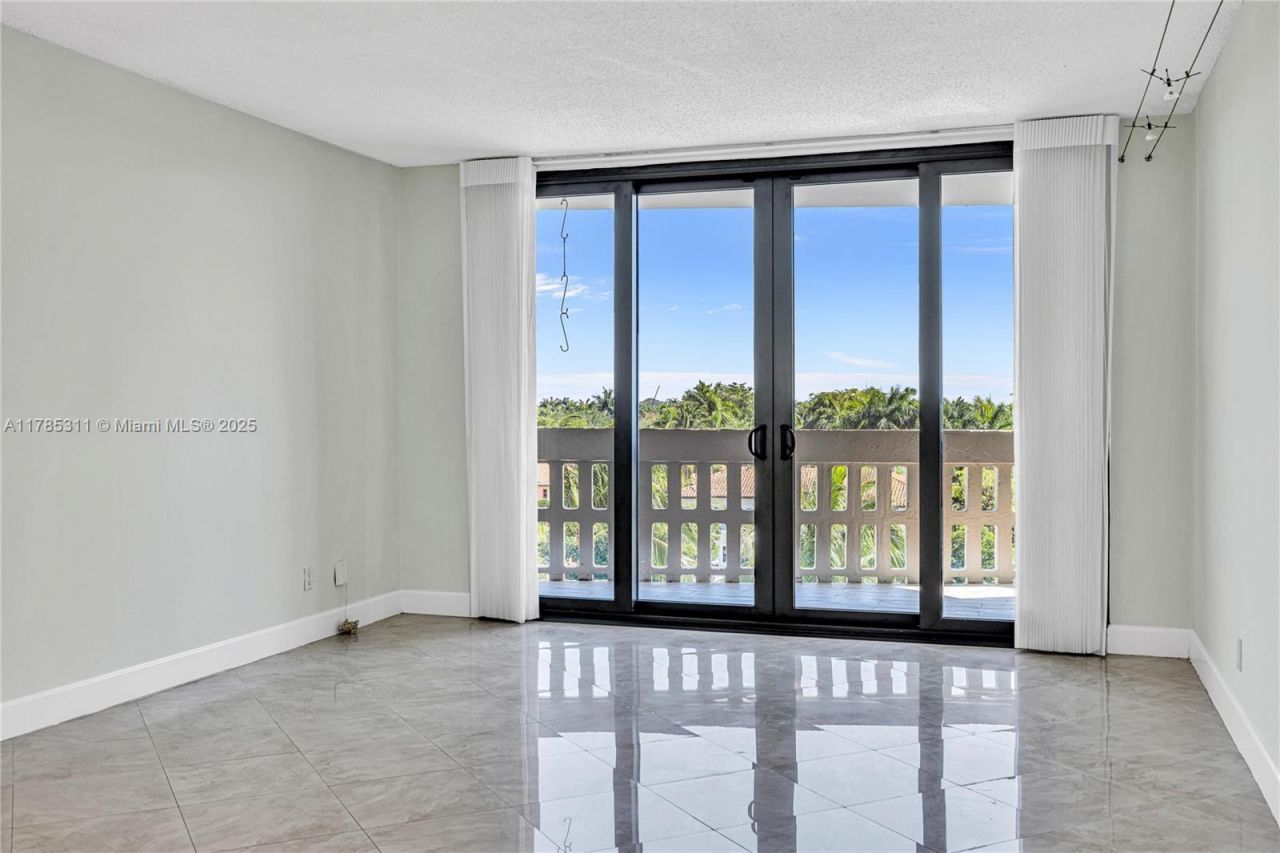 90 Edgewater Dr, Unit 624, Coral Gables, FL 33133 Photo