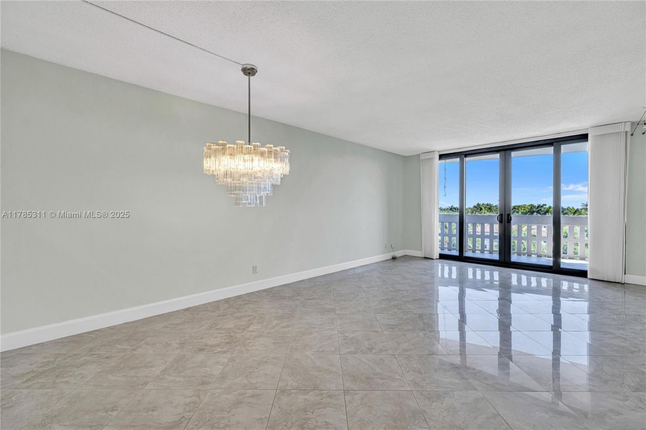 90 Edgewater Dr, Unit 624, Coral Gables, FL 33133 Photo