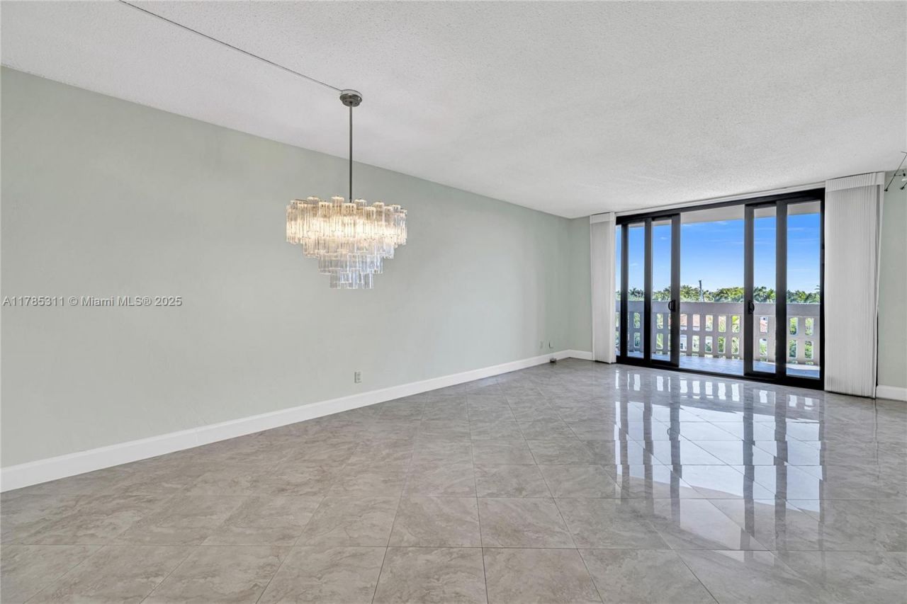 90 Edgewater Dr, Unit 624, Coral Gables, FL 33133 Photo