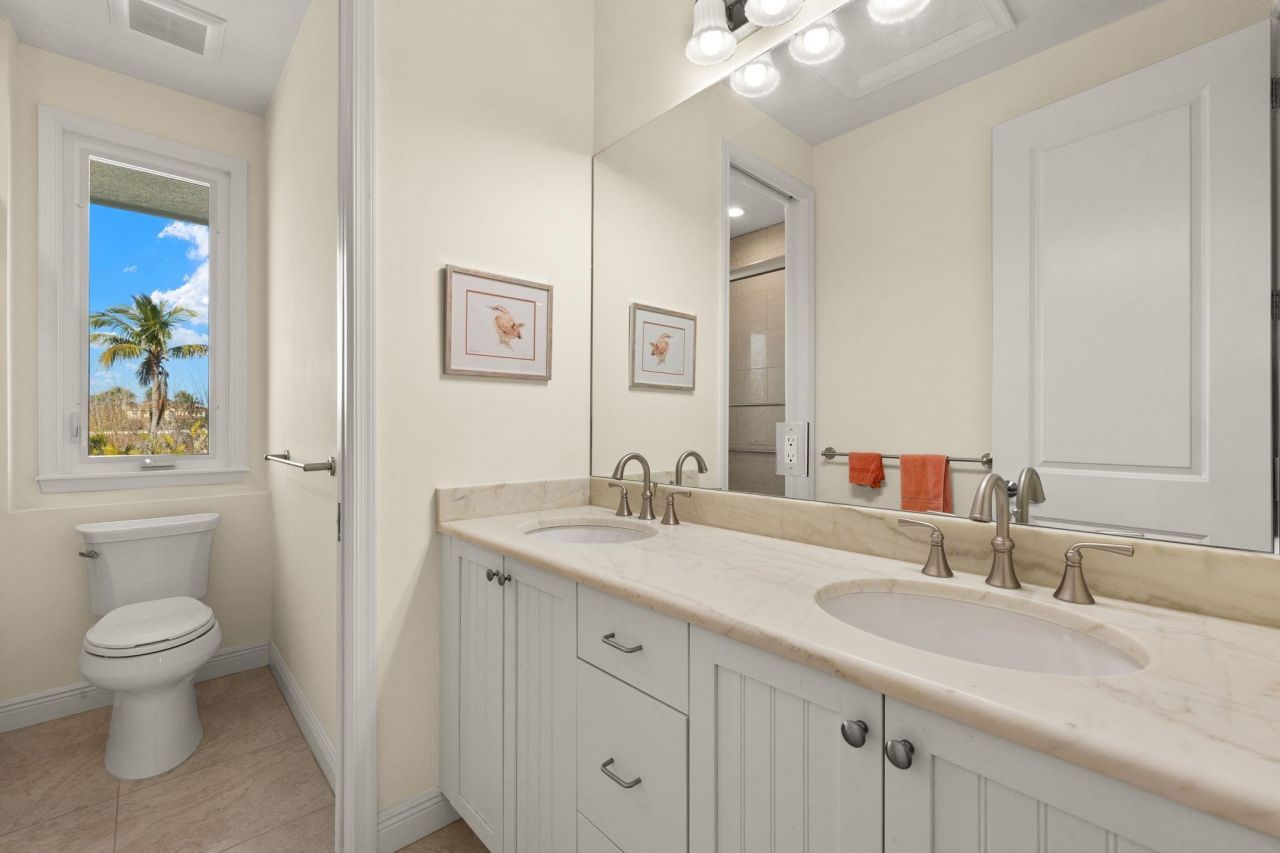 2190 Camino Del Mar Dr, Sanibel, FL 33957 Photo