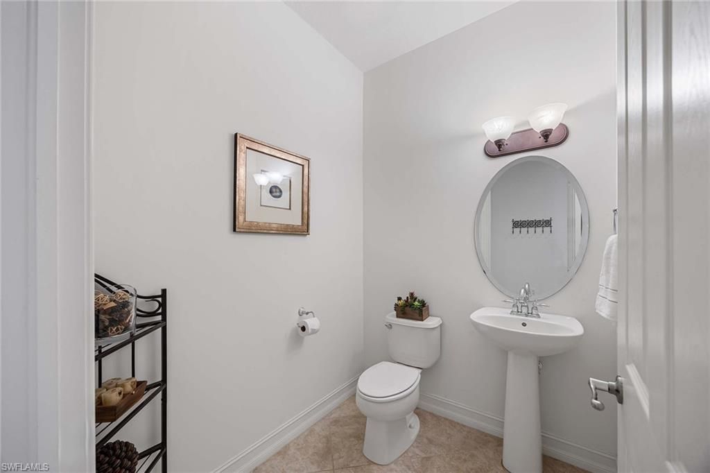 9134 Chula Vista St, Unit 125, Naples, FL 34113 Photo