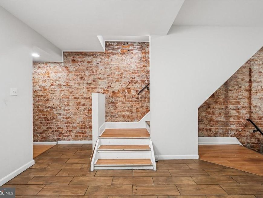 2741 Germantown Avenue, Philadelphia, PA 19133 Main Photo