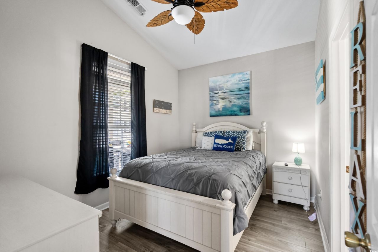 6001-8050 S Kings Hwy. Photo 28