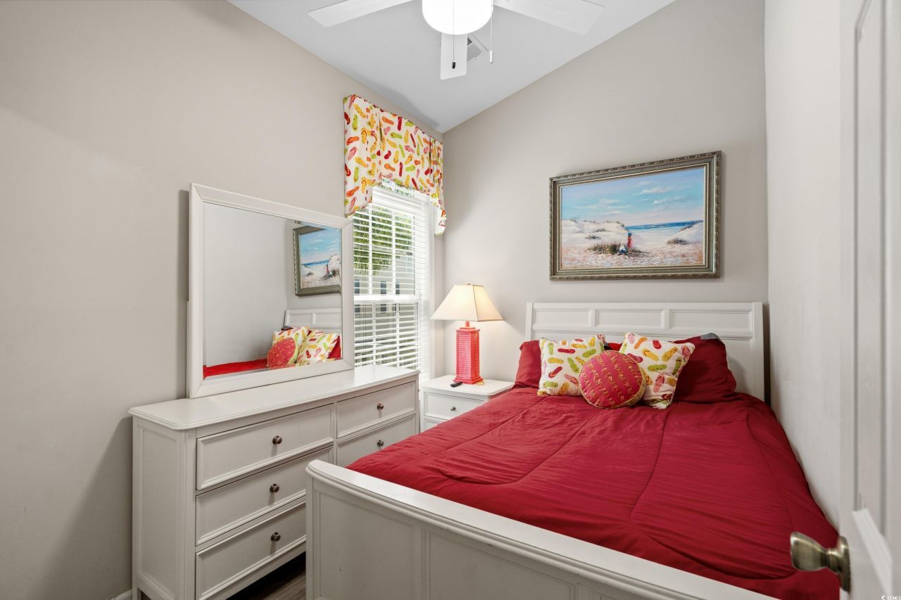 6001-8050 S Kings Hwy. Photo 32