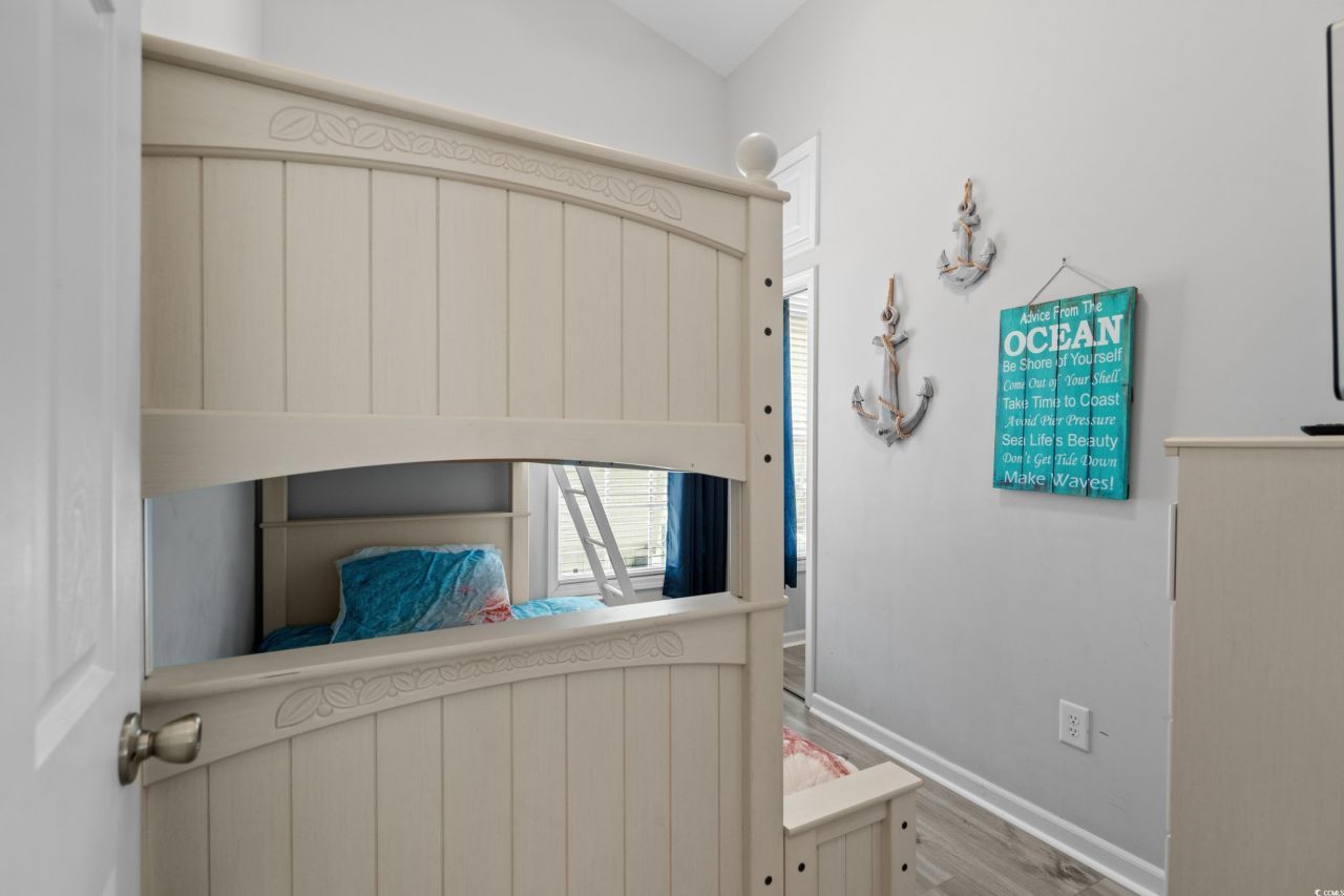 6001-8050 S Kings Hwy. Photo 33