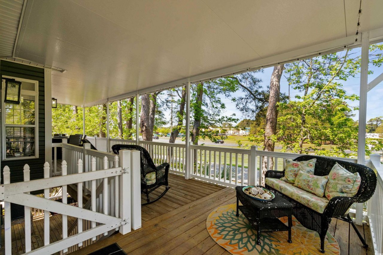 6001-8050 S Kings Hwy. Photo 8