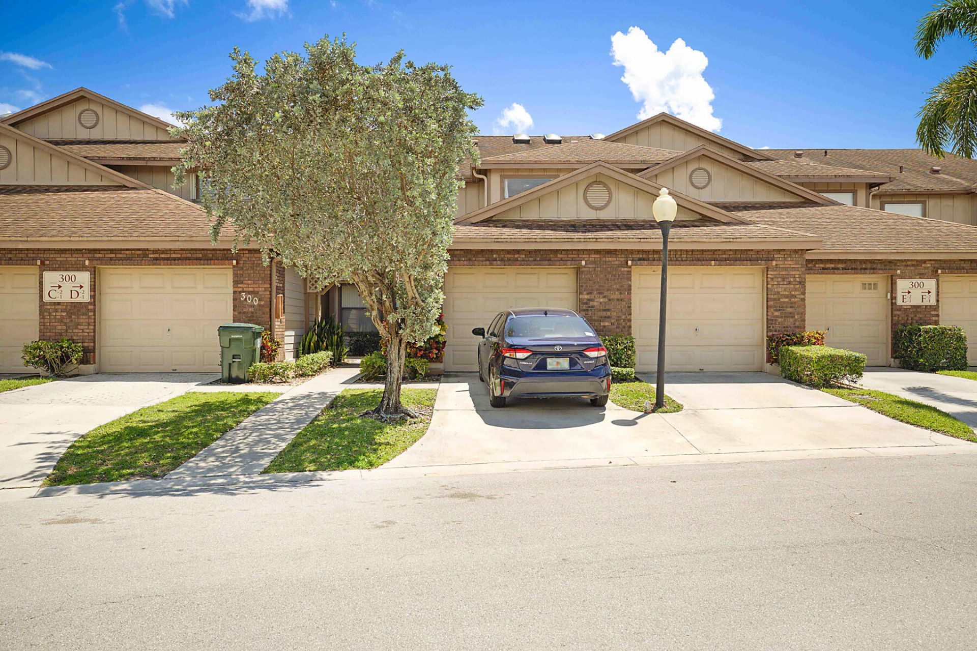 300 Crosswinds Drive, Unit D1, Greenacres, FL 33413 Photo