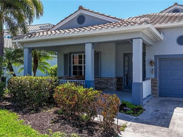 2579 Sawgrass Lake CT, CAPE CORAL, FL 33909